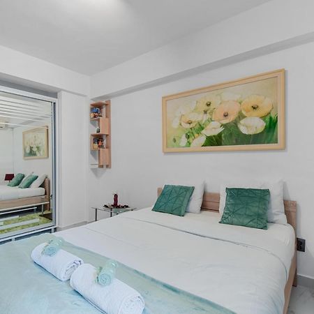 Central Studio Emerald Apartment บูคาเรสต์ ภายนอก รูปภาพ
