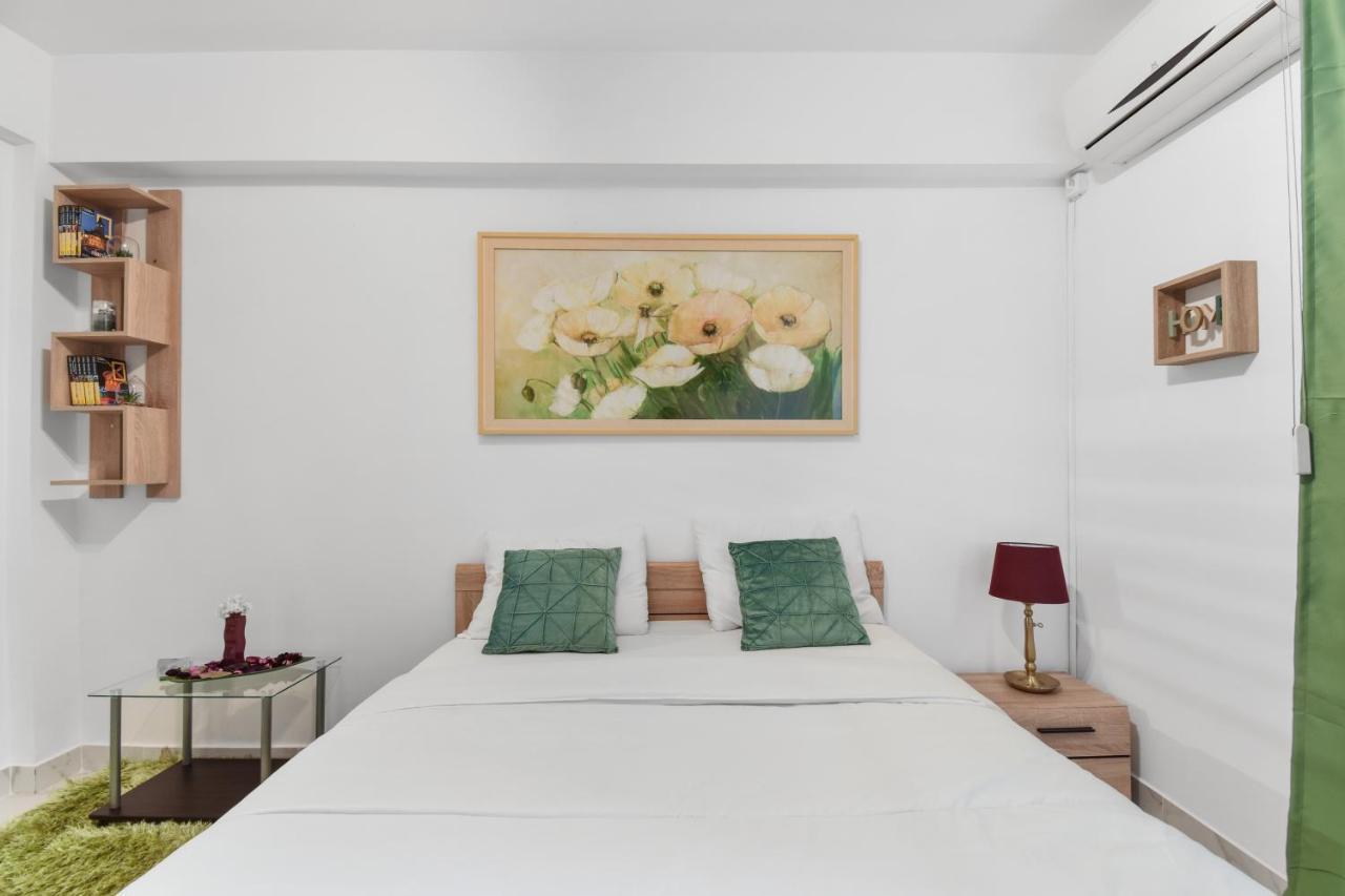 Central Studio Emerald Apartment บูคาเรสต์ ภายนอก รูปภาพ